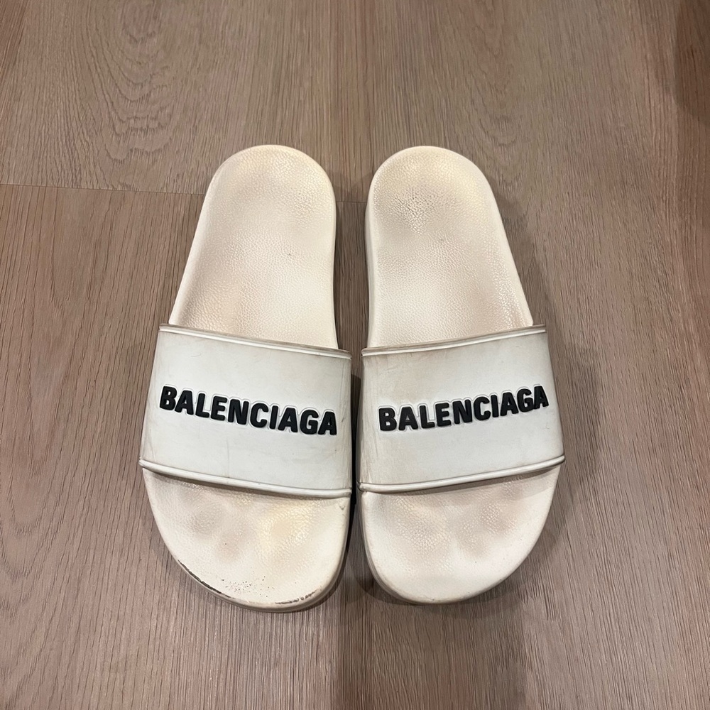 Balenciaga Pool Slides